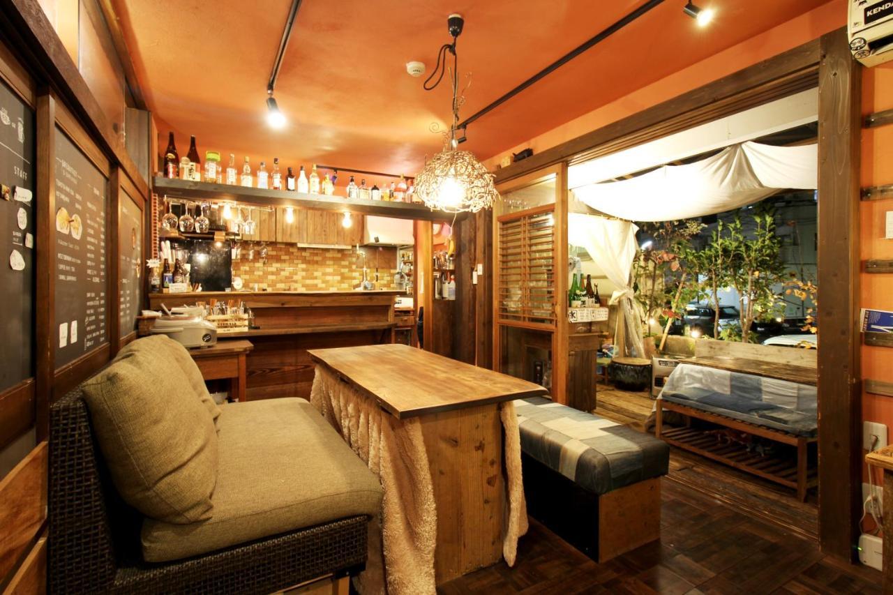 Roku Hostel Hiroshima Buitenkant foto