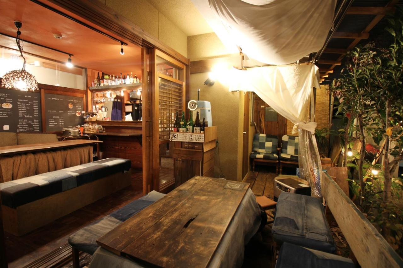 Roku Hostel Hiroshima Buitenkant foto